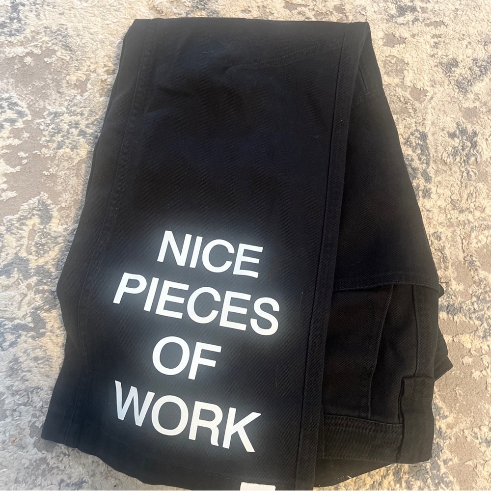 11KN Black Cargo Pants Size medium Stars Pass By Leave Traces Puzzles - Picture 12 of 14